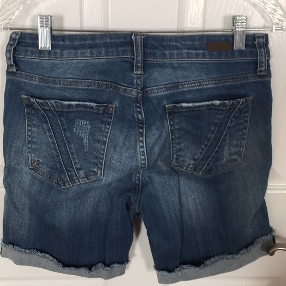 Catherine Short by Kut - distressed jean Short - Picture 5 of 5